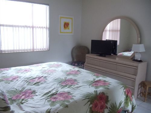 Parker Manor Resort شاطئ كليرووتر المظهر الخارجي الصورة